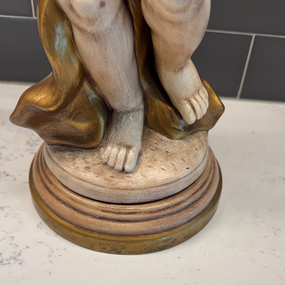 Elegant Gold and Cream Decor Accents - Picture 4 of 12